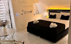 House Luxury Toto